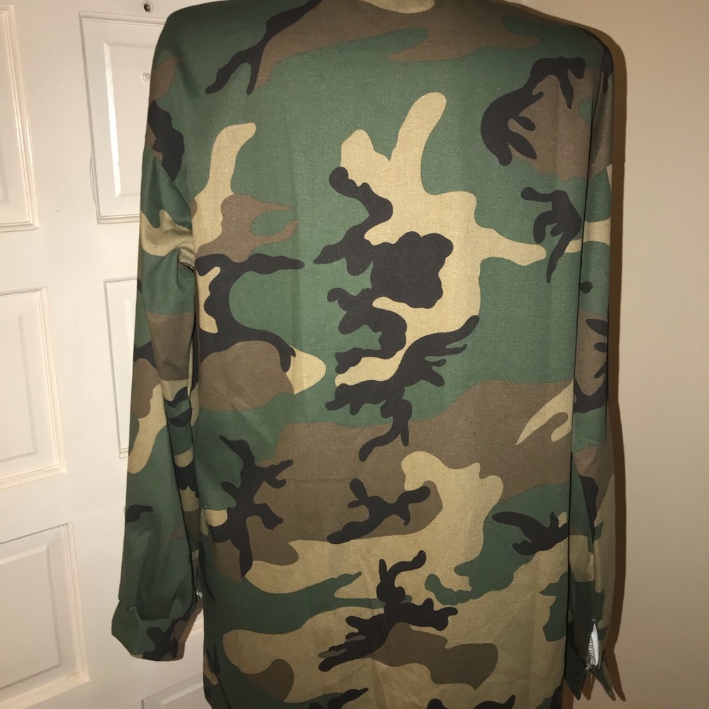 Camo jacket-Camouflage jacket with sequin lips - Picture 4 of 6